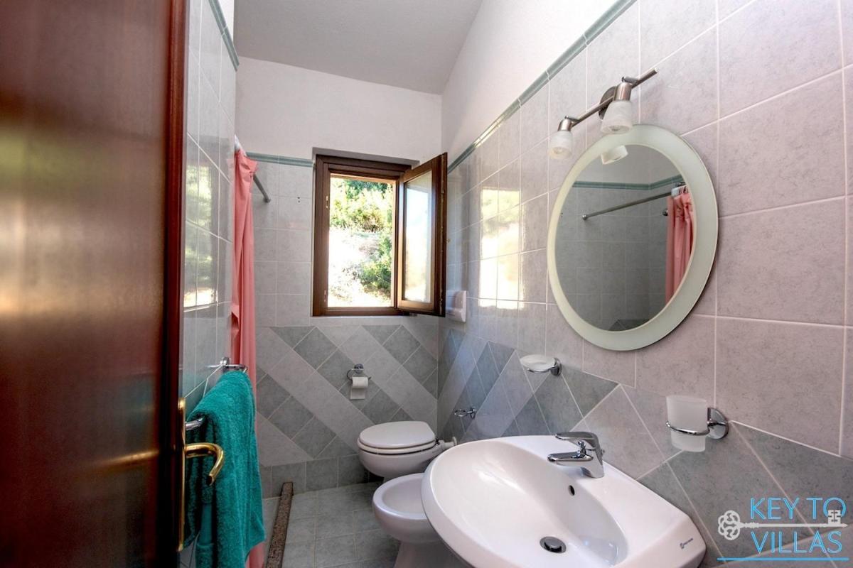 Villa Vista - Key To Villas Costa Paradiso Εξωτερικό φωτογραφία